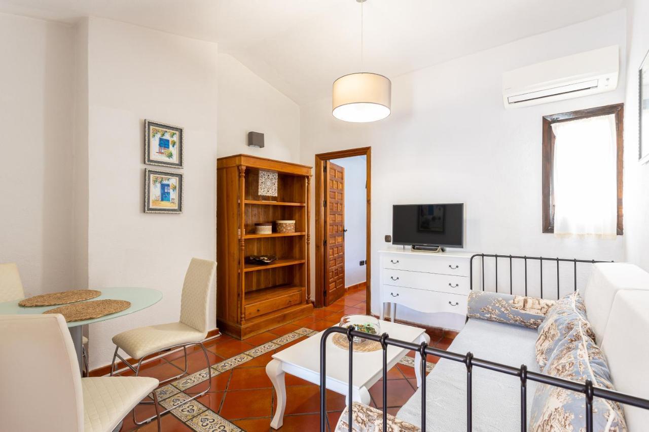 Apartahotel Puerta De Aduares Marbella